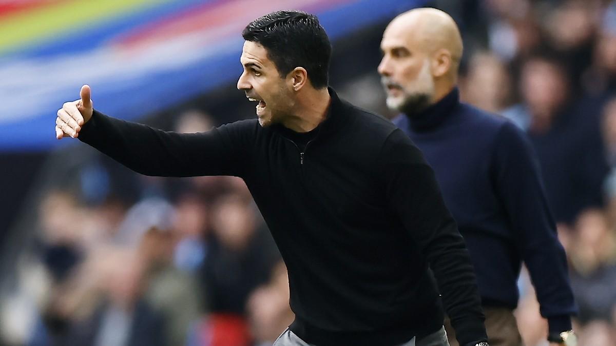 Arteta y Guardiola dan instrucciones en la banda de Wembley