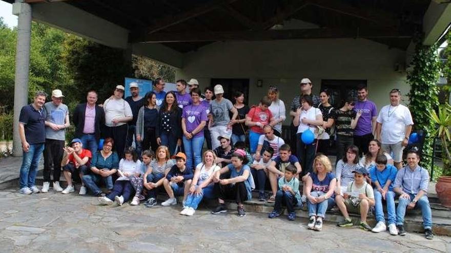 Participantes en la ruta saludable.