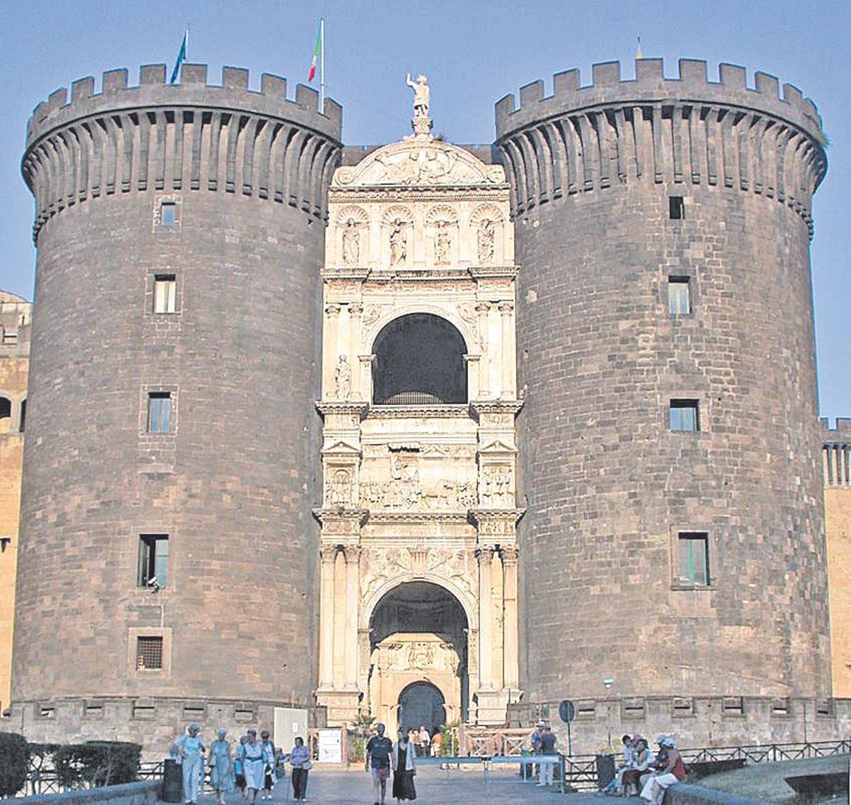 Arco triunfal del Castillo de Nápoles, mandado construir por Alfonso V de Aragón.