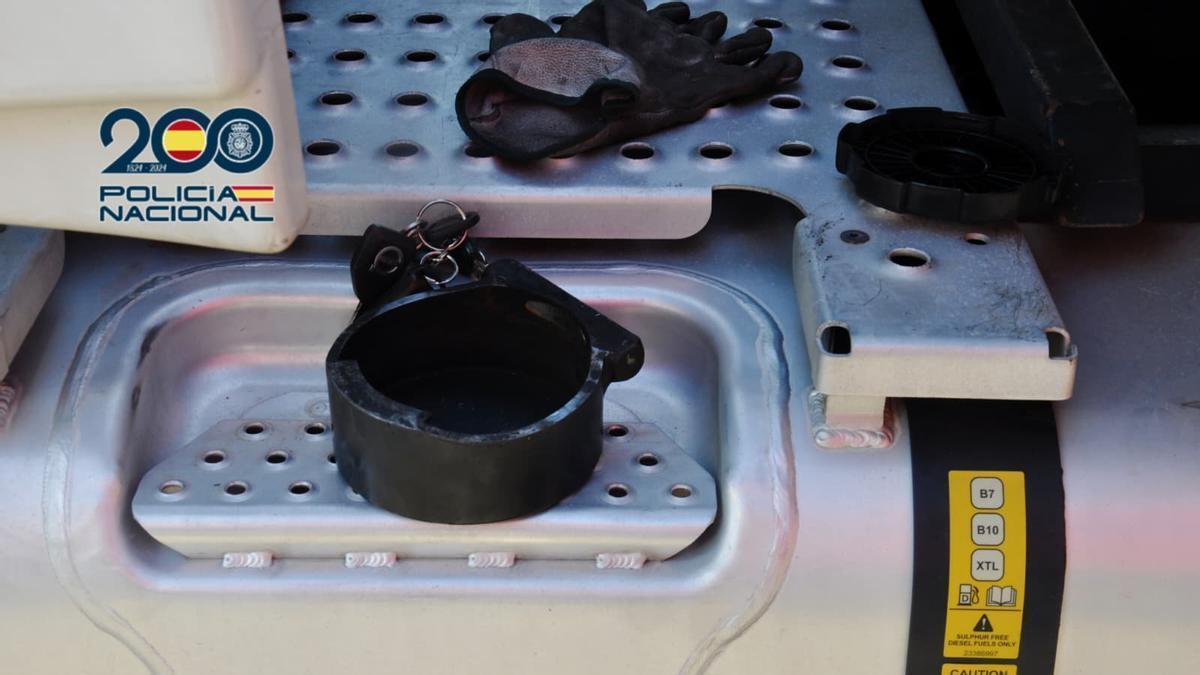 Material incautado a los detenidos.