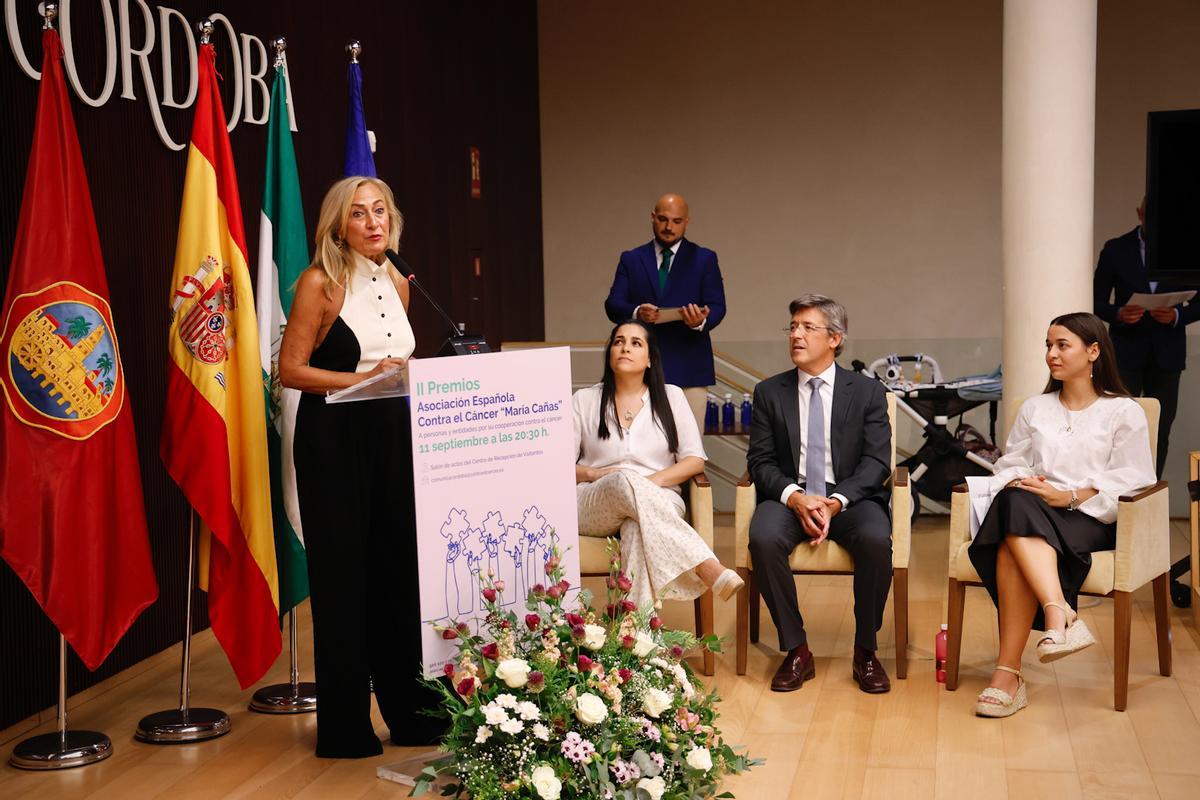 La Asociación Española Contra el Cáncer (AECC) en Córdoba entrega sus segundos premios  María Cañas