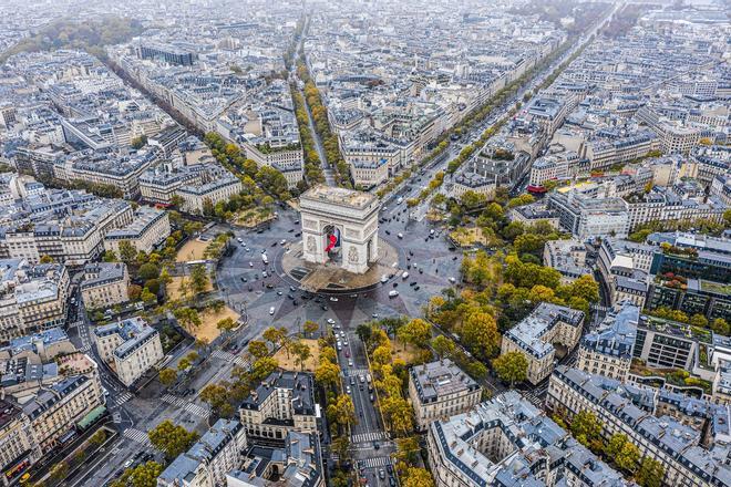 El Arco del Triunfo en vista de pájaro, París