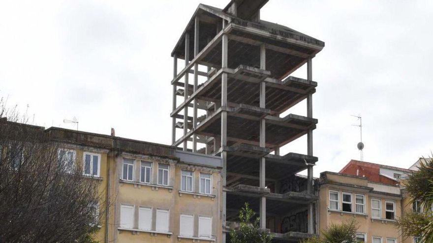 Urbanismo exige cambios para poder indultar el esqueleto de la plaza Padre José Rubinos