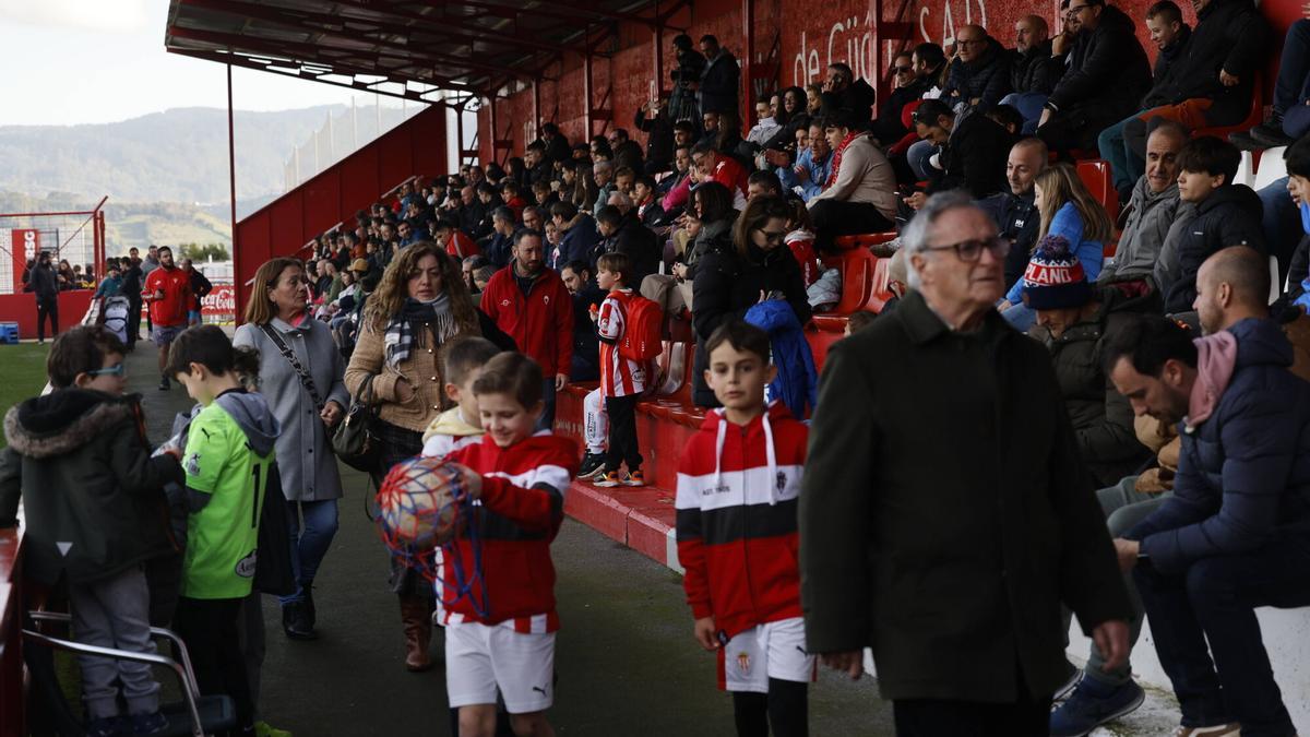 EN IMÁGENES: Así fue el primer entrenamiento del Sporting tras las vacaciones de Navidad
