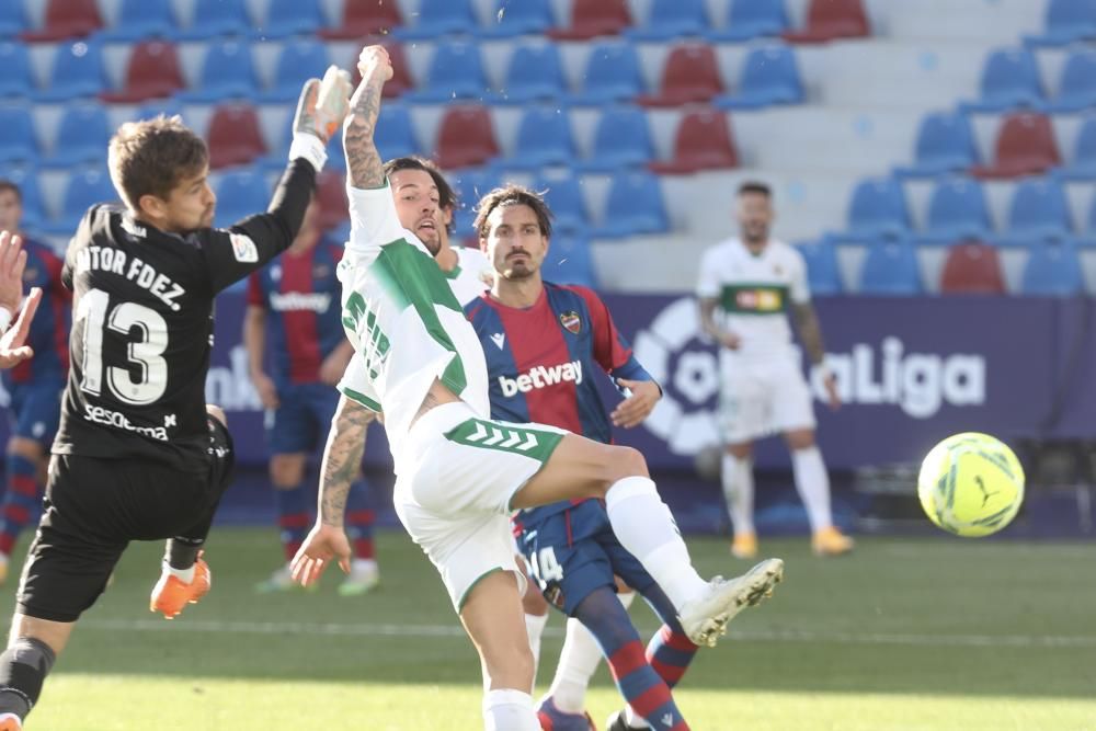 Las imágenes del Levante UD - Elche CF