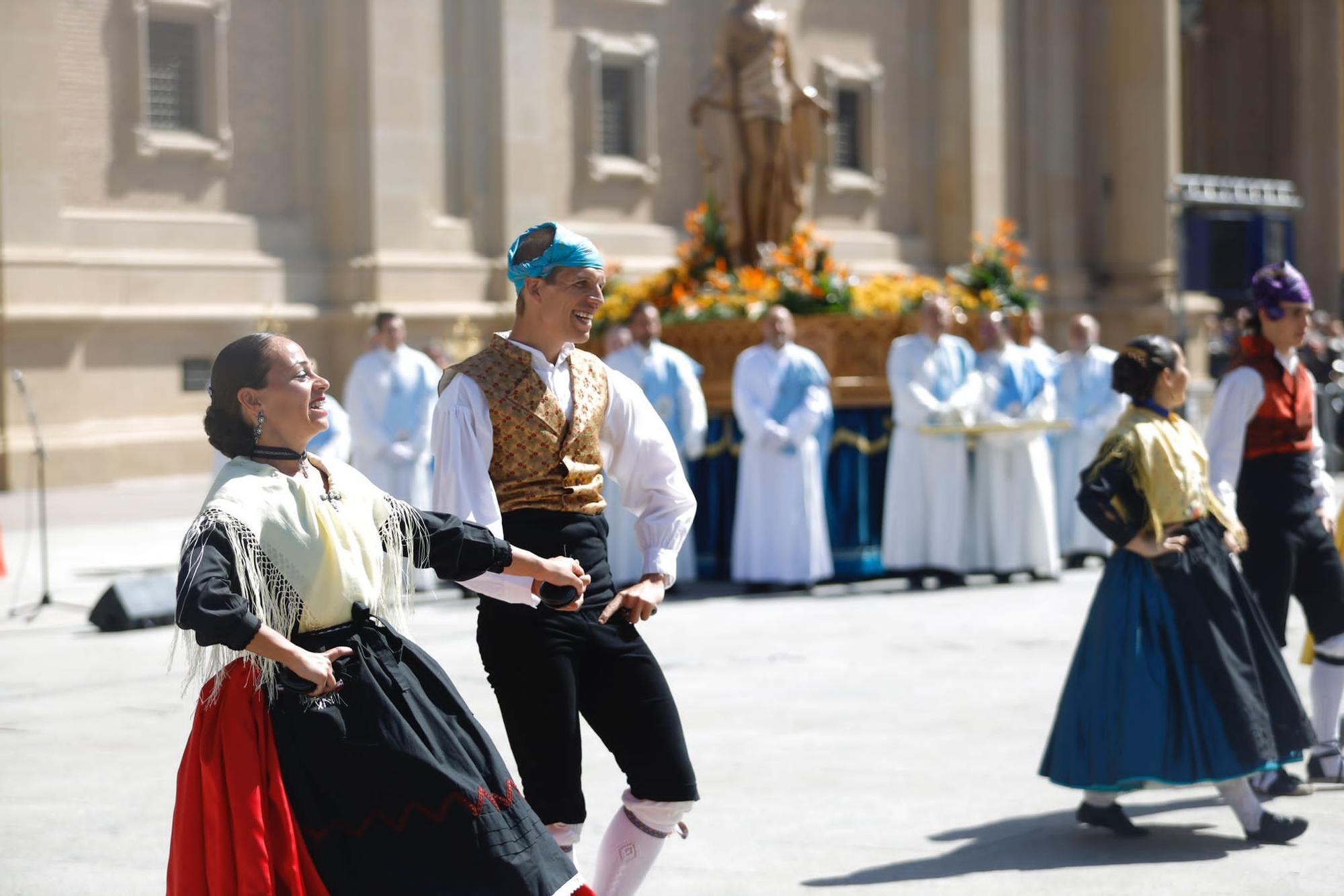 En imágenes | Procesión del Domingo de Resurrección en Zaragoza