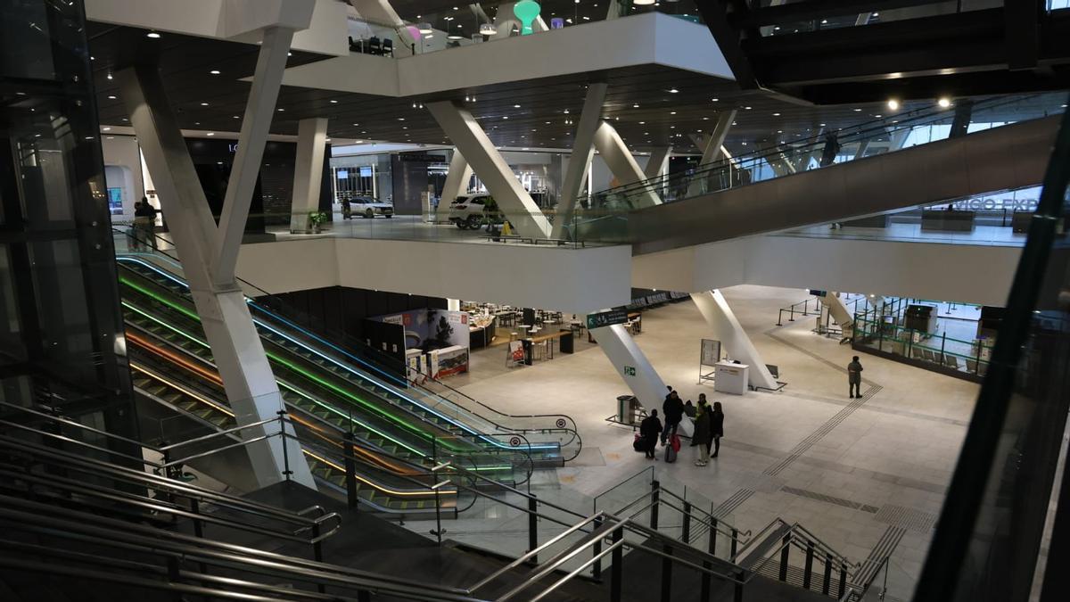 Así se encontraban las estaciones de trenes en Vigo esta mañana