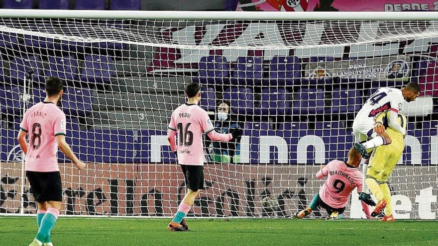 Braithwaite anotant el segon gol del Barça anit al Nuevo Zorrilla |