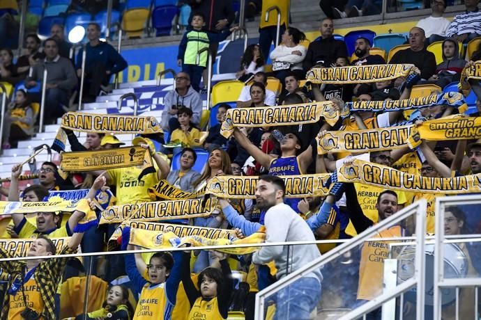 09-02-20 DEPORTES. PABELLON GRAN CANARIA ARENAS. SIETE PALMAS. LAS PALMAS DE GRAN CANARIA. Partido de baloncesto entre los equipos del Herbaife GC y el Barcelona.    Fotos: Juan Castro.