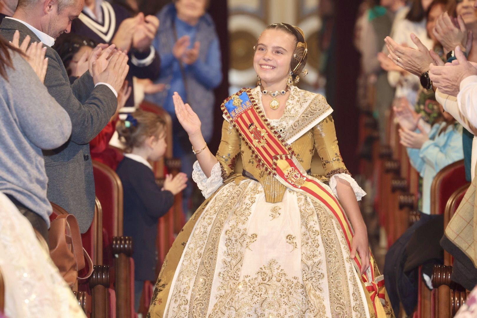 Así ha sido la entrega de "saragüells" en la Gala del Teatro Infantil de las Fallas 2024