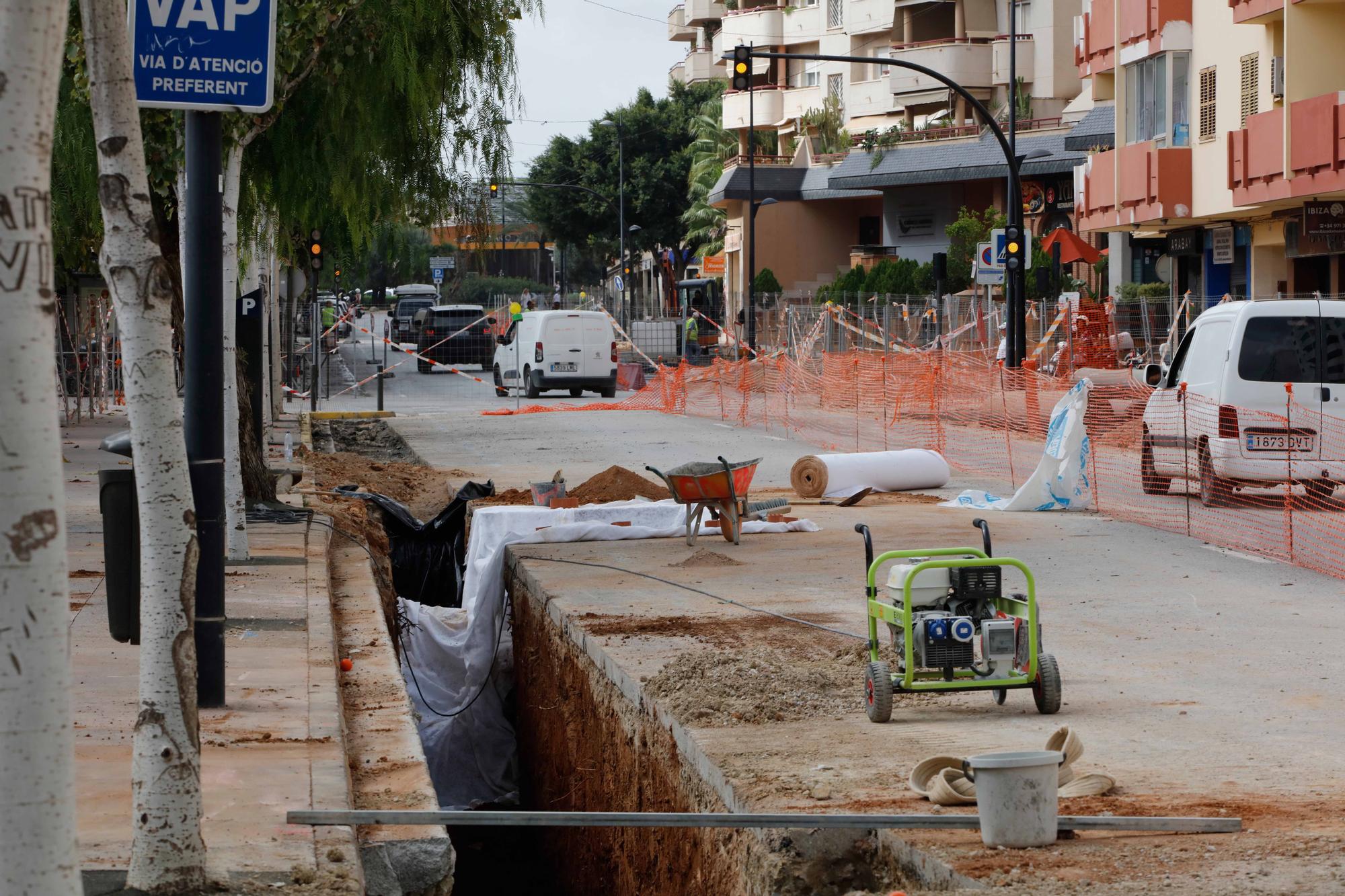 Descubiertos más restos arqueológicos durante la remodelación de la avenida de Isidor Macabich de Ibiza