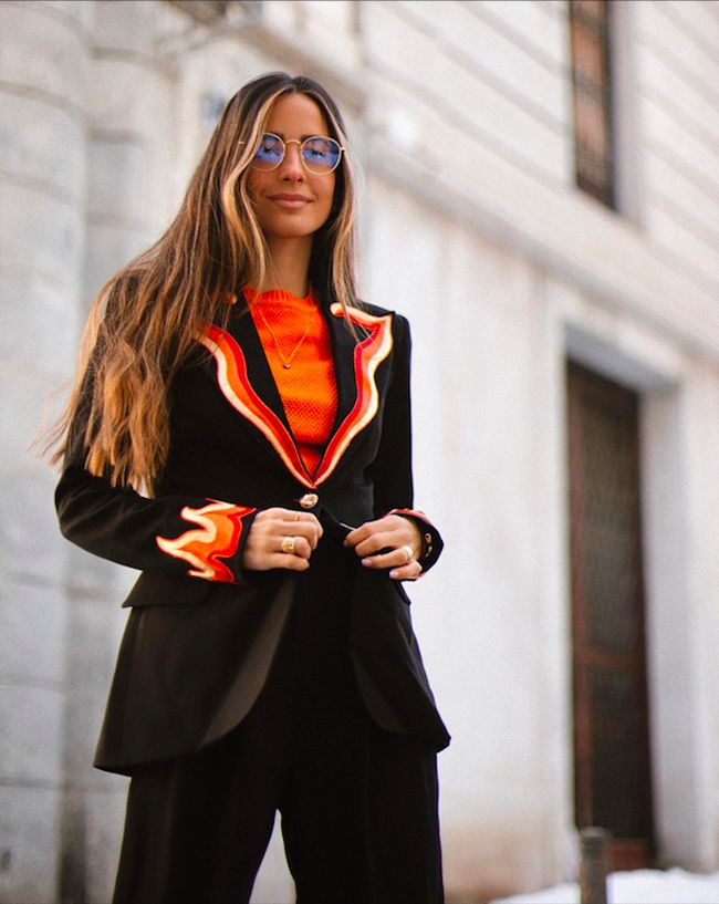 María Fernández-Rubíes, con blazer rockera