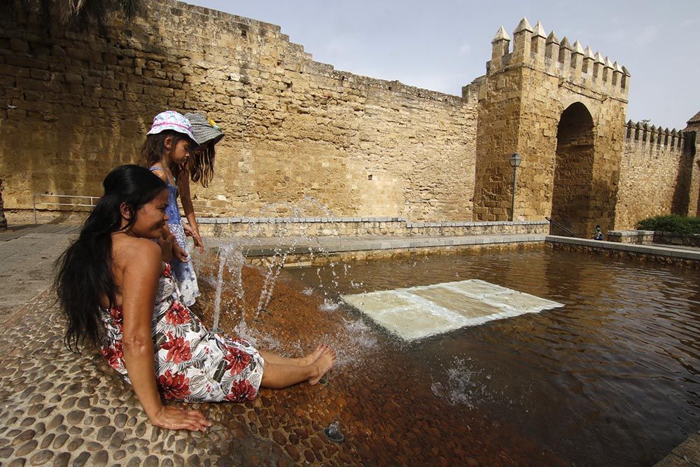 En imágenes la tercera jornada de la ola de calor en Córdoba