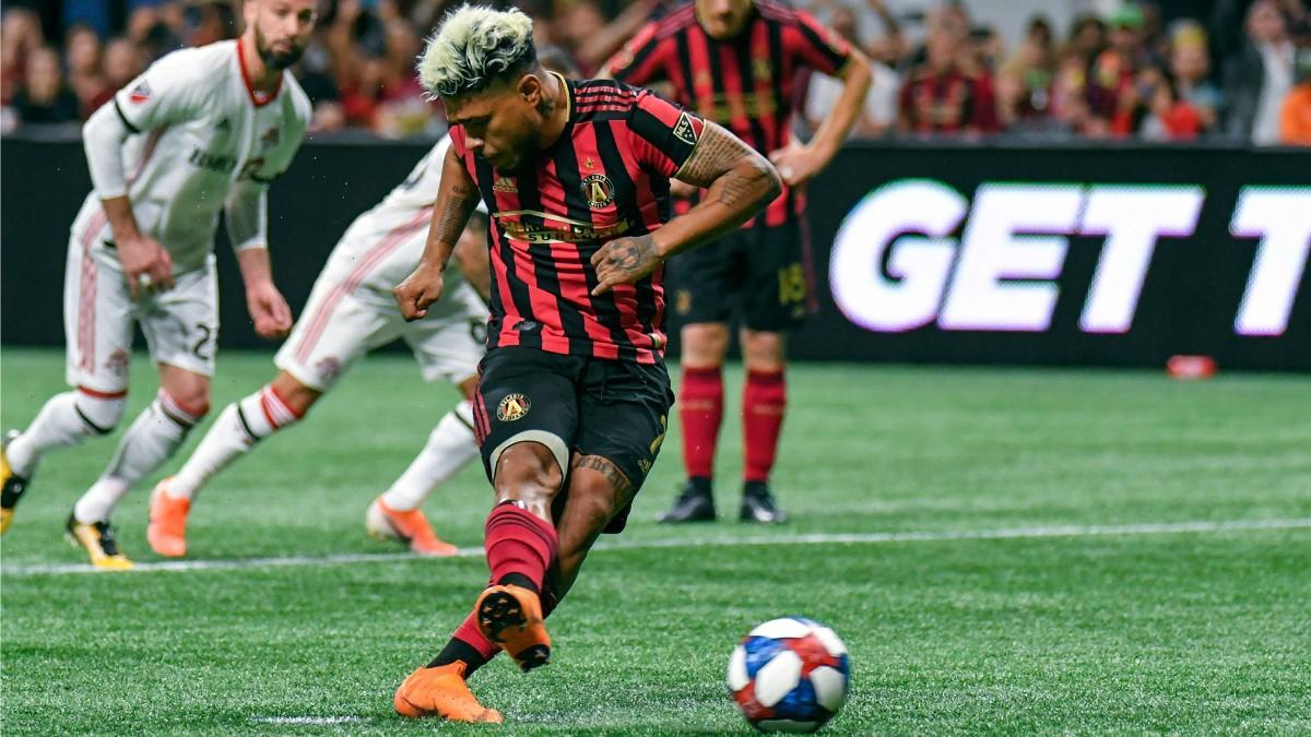 Josef Martínez, lanzando un penalti en la MLS