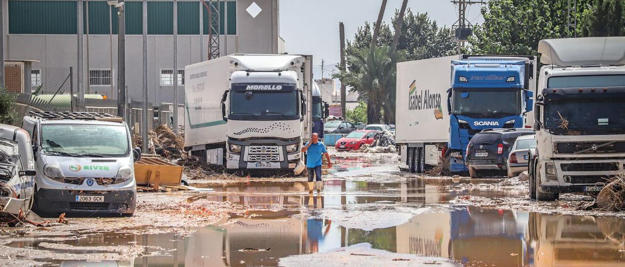 El polígono Puente Alto, de Orihuela, tras la devastadora DANA sufrida en septiembre de 2019. | TONY SEVILLA