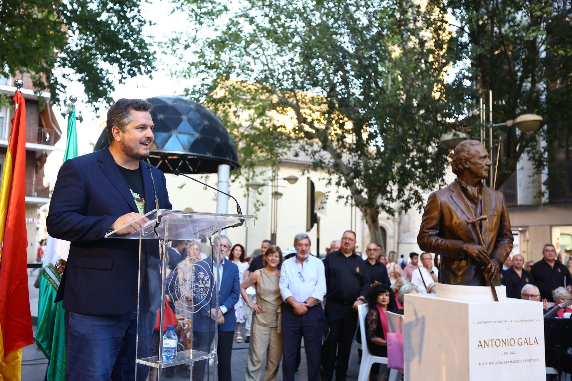 Antonio Gala se hace eterno junto al Gran Teatro