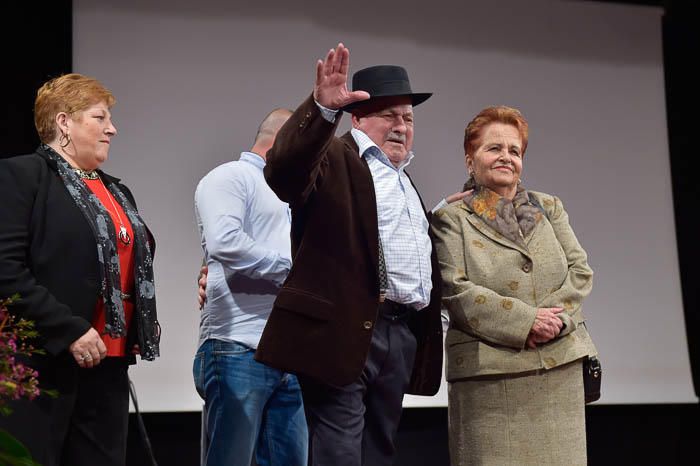 Juan Ramón Martel Dávila recibe el premio ...