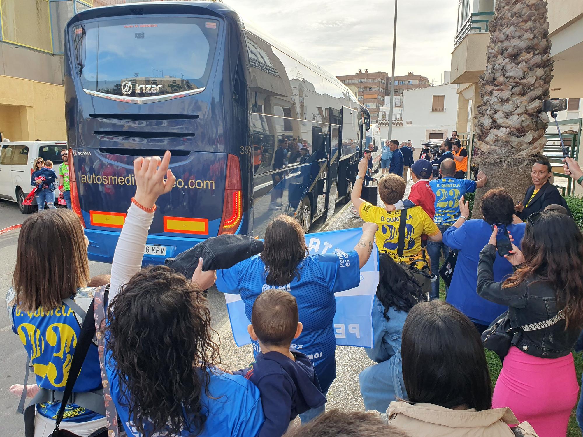 GALERÍA | Las mejores imágenes de la afición del Peñíscola en las semifinales de Copa