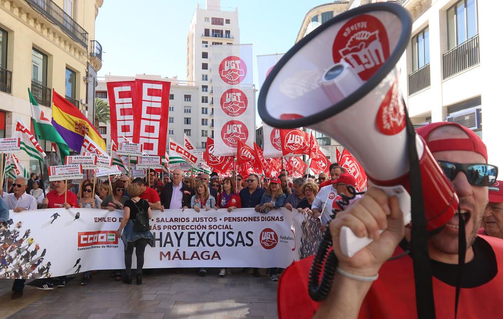 Miles de personas secundan en Málaga la marcha central del Primero de Mayo en Andalucía