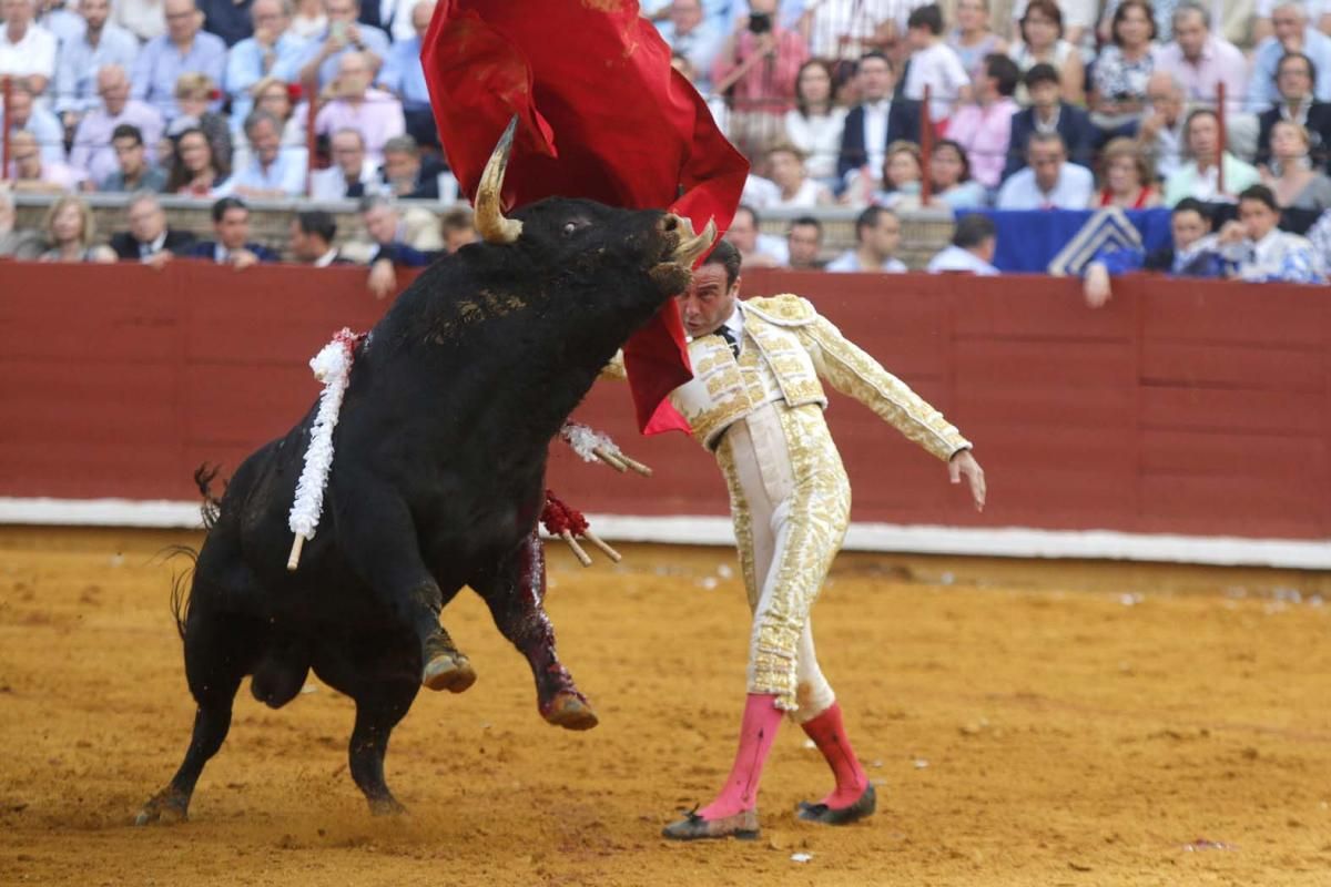 Fotos: Ponce sale a hombros en la tercera de abono.