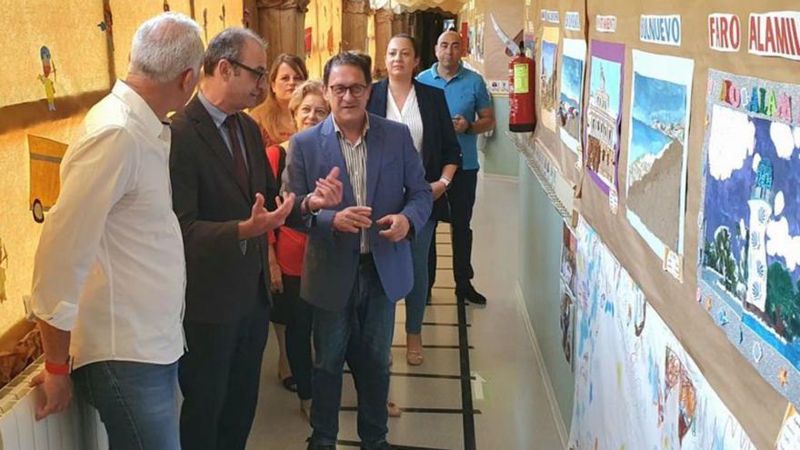 Víctor Marín visita el CEIP Infanta Leonor y su proyecto ‘Mazarrón, a pico y barrena’