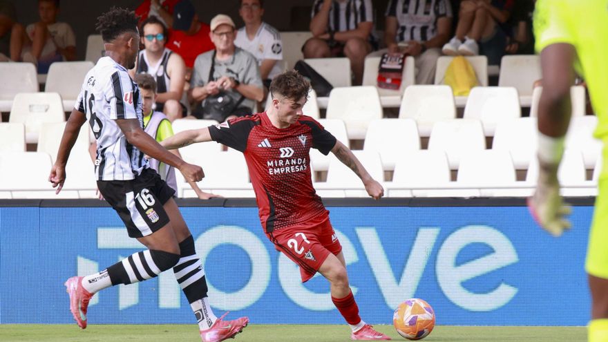 El Girona s&#039;assegura el talent de Roca fins al 2029