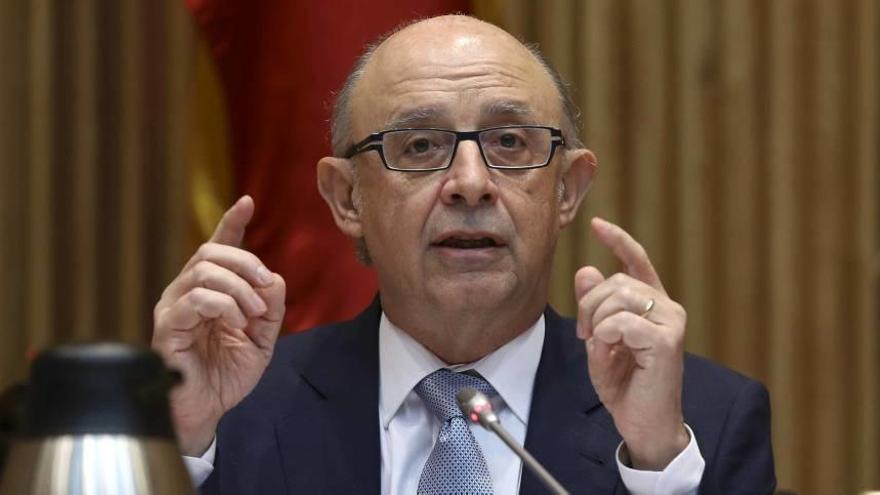 El ministro Montoro, ayer, durante la presentación de los presupuestos.