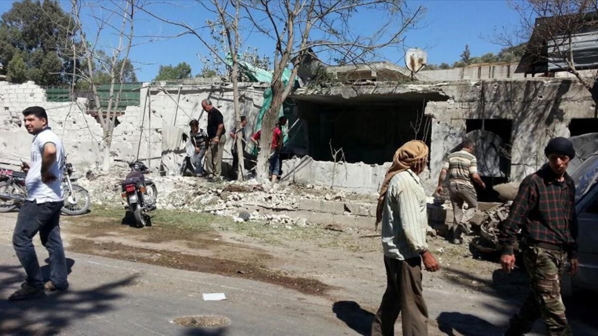 Fotografia  del exterior del hospital materno-infantil  bombardeado en Idleb.