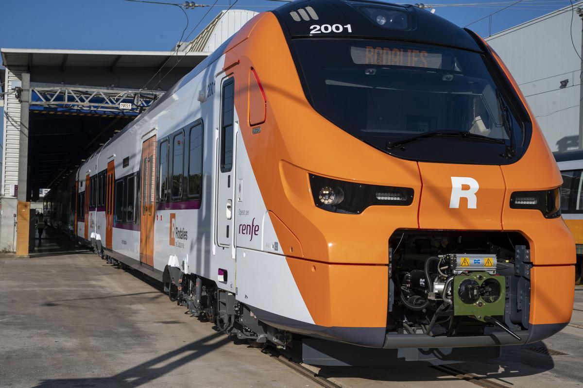 Catalunya aposta pels trens de 100 metres d’Alstom i deriva els de 200 metres d'Stadler a Madrid