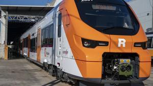 Catalunya aposta pels trens de 100 metres d’Alstom i deriva els de 200 metres d'Stadler a Madrid