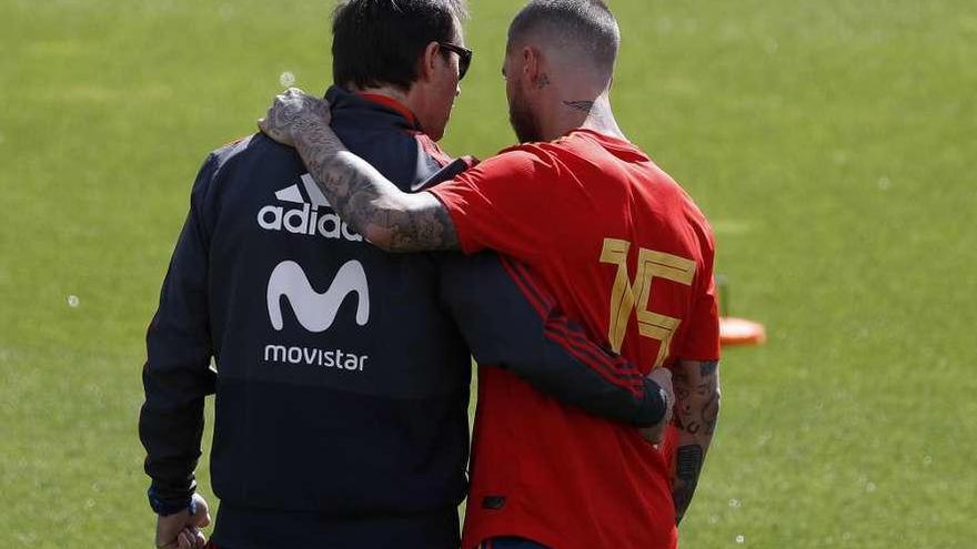 Sergio Ramos y Lopetegui, el 5 de junio en la Ciudad del Fútbol de Las Rozas.