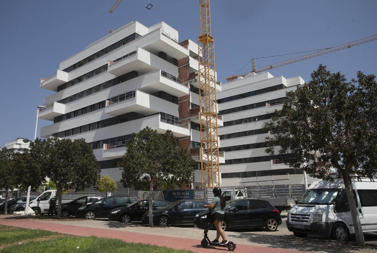 Pisos en construcción en Sagunt.
