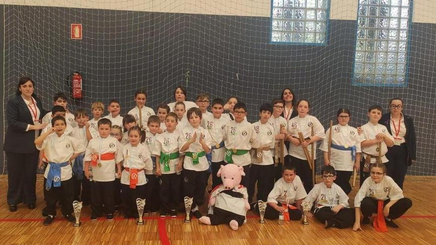 Lluvia de medallas para el Kung Tai en Mos