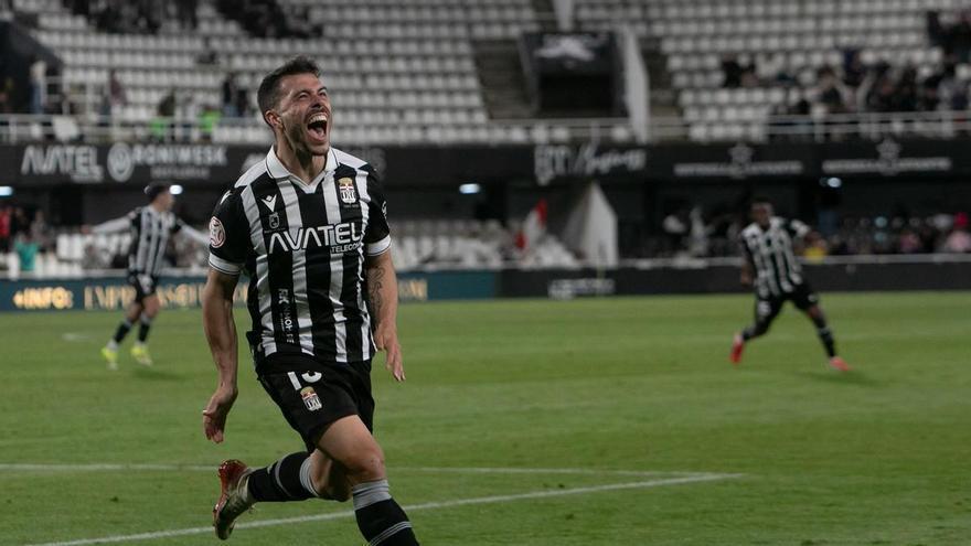 La victoria 'in extremis' del FC Cartagena frente al Sanluqueño, en imágenes