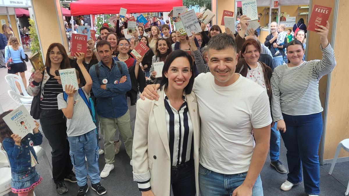 Eloy Moreno, al costat de la regidora de Cultura de Castelló, María España.