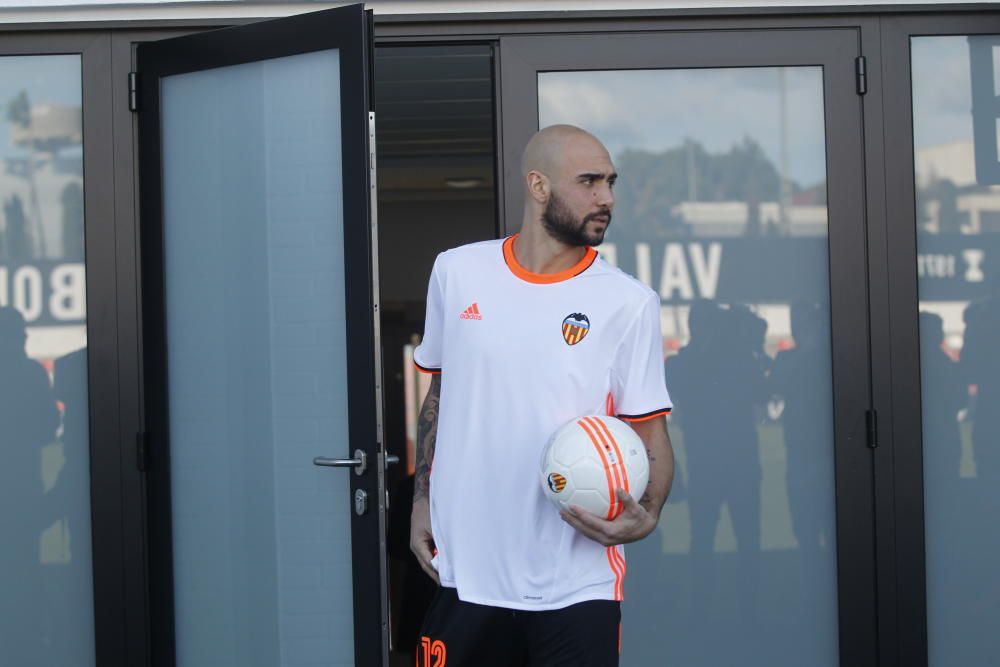 Las imágenes de la presentación de Zaza