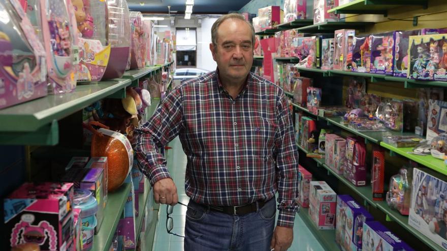La popular juguetería Din y Don del San Agustín cierra por jubilación - La  Nueva España