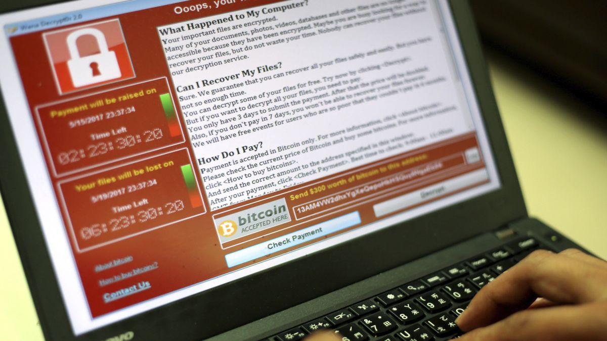 El CNI ordena apagar los ordenadores públicos para abortar posibles ciberataques