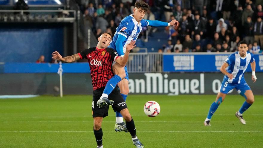 El Sporting negocia con el Alavés la cesión de Adrián Pica