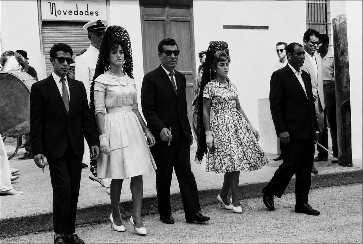 Presidencia procesión de San Juan el 26 de junio de 1960.