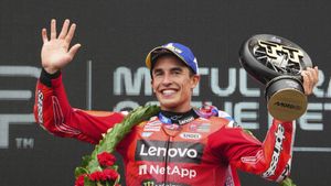 Spains rider Marc Marquez of the Ducati Lenovo Team celebrates after winning the MotoGP race at the Grand Prix of the Netherlands at the TT Circuit in Assen, northern Netherlands, Sunday, June 29, 2025. (AP Photo/Peter Dejong) Associated Press/LaPresse