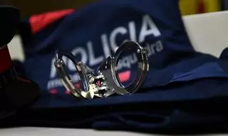El mosso acusat de violar una dona amb discapacitat a Manresa va fingir que li donaria feina de massatgista