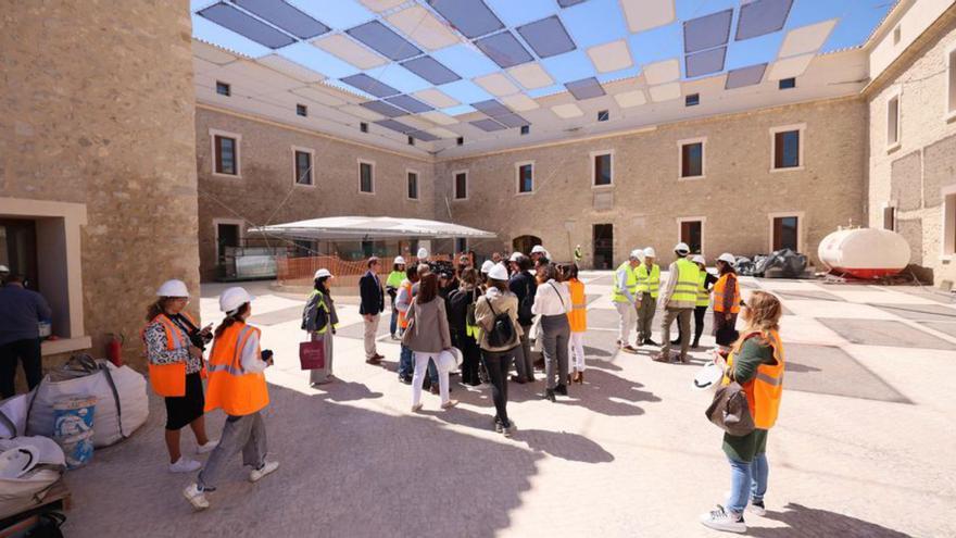 Visita a las obras del Parador de Eivissa. | M. SASTRE