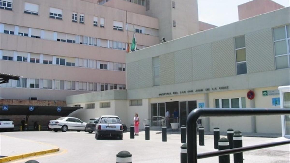 Muere en las urgencias del hospital de Úbeda tras esperar 12 horas
