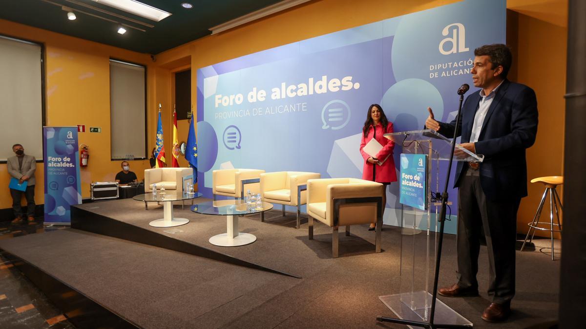 Alicante - la diputacion convoca el primer foro de Alcaldes de la provincia - Carlos Mazon - Luis Barcala - Marq Museo Arqueologico