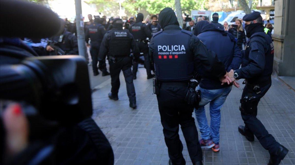 zentauroepp38179923 mossos detencion181205101322 zentauroepp38179923 mossos detencion181205101322