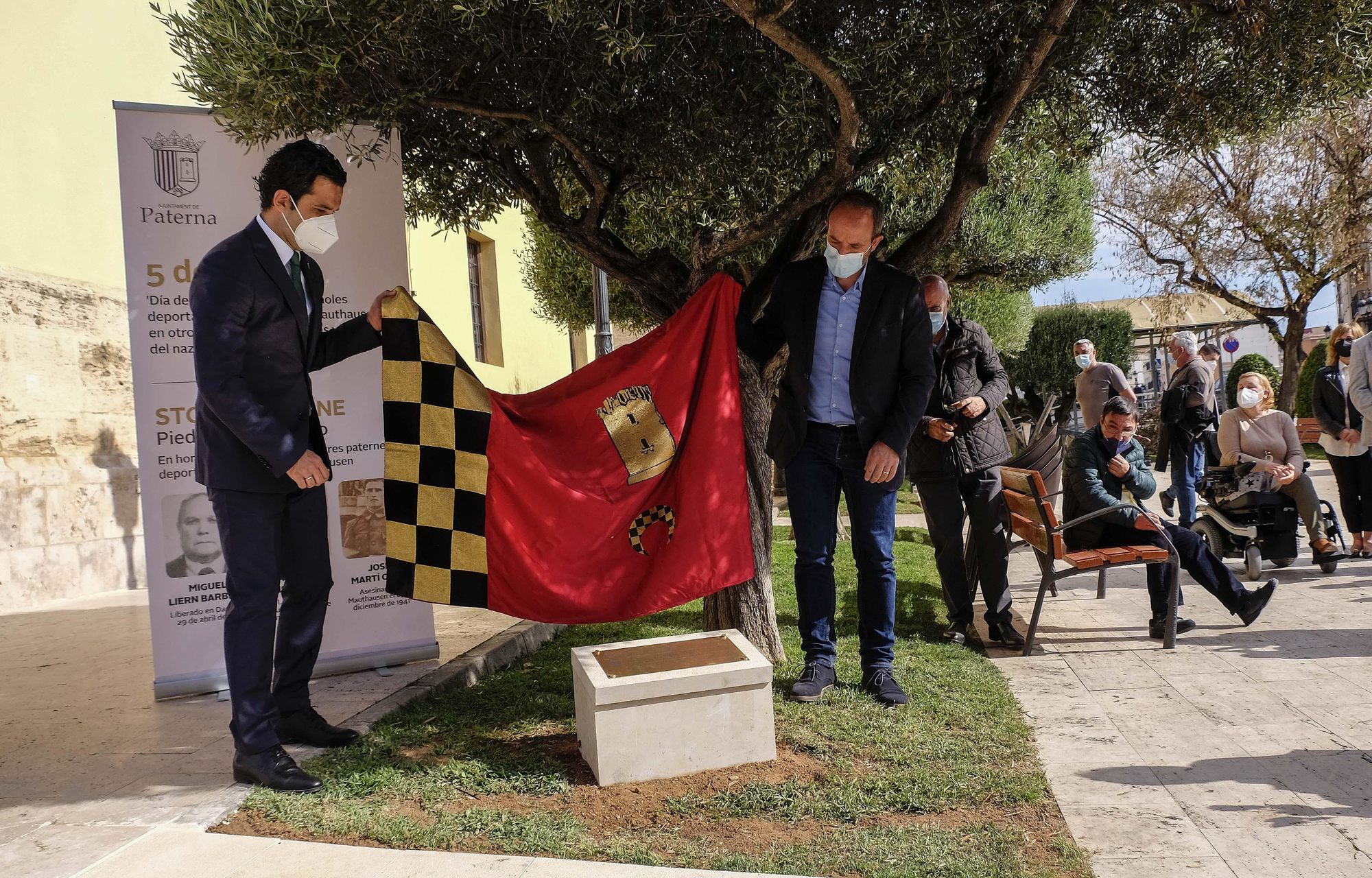 Piedras del Tropiezo para homenajear a los tres paterneros en Mauthausen