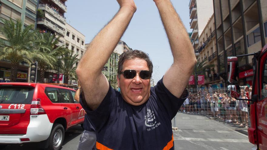 Antonio Ferrández: «La mascletà será como un diálogo entre el fuego terrestre y el aéreo»