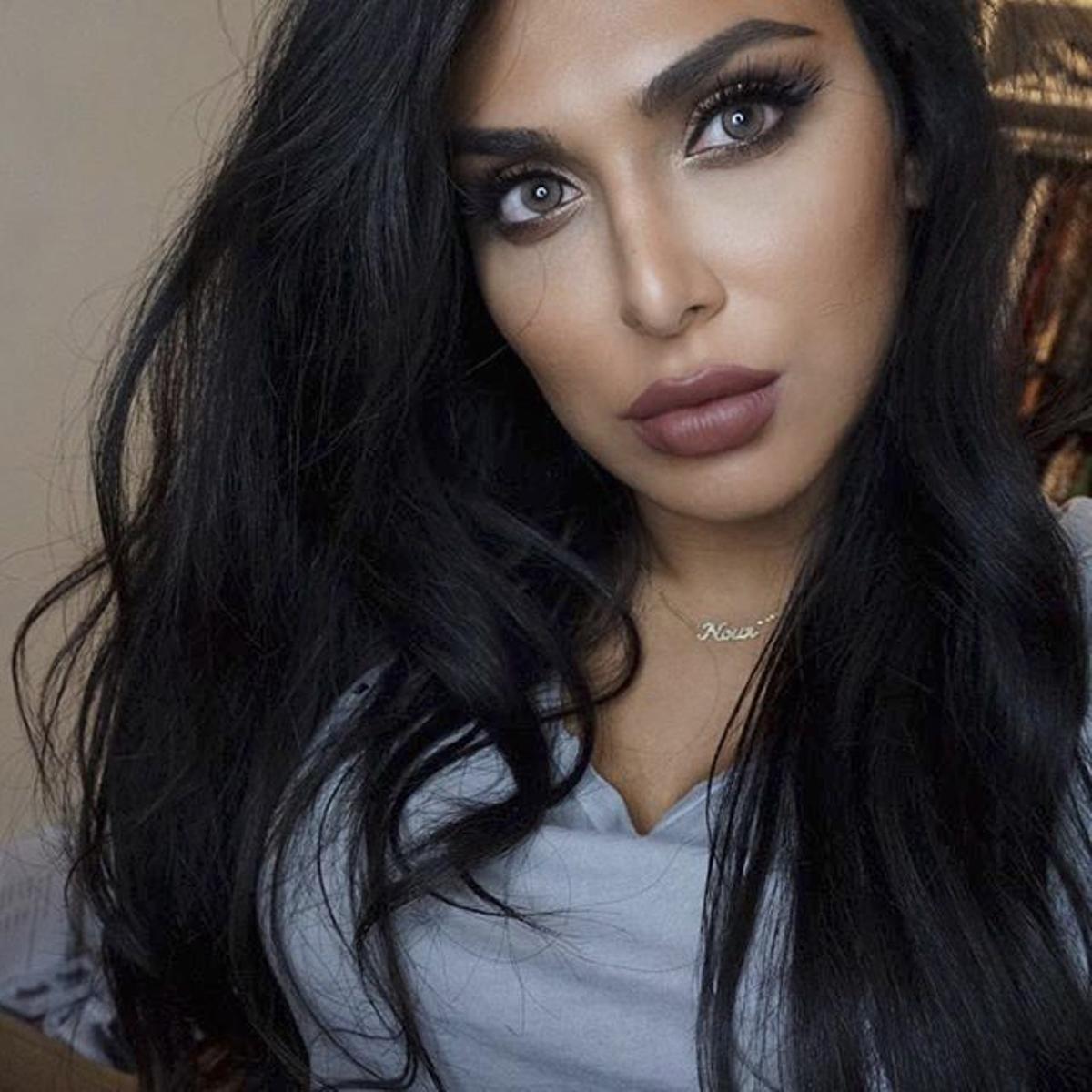 Cejas y pestañas, el punto fuerte de Huda Kattan