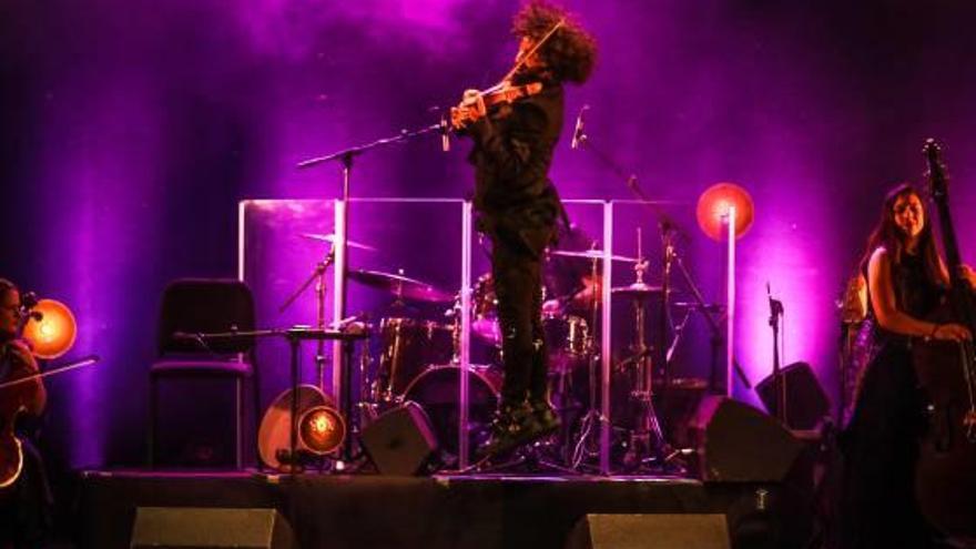 El violinista Ara Malikian en la última temporada del Teatro Calderón.